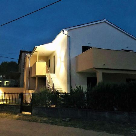 Apartments Branka ゴルニ・カリン エクステリア 写真